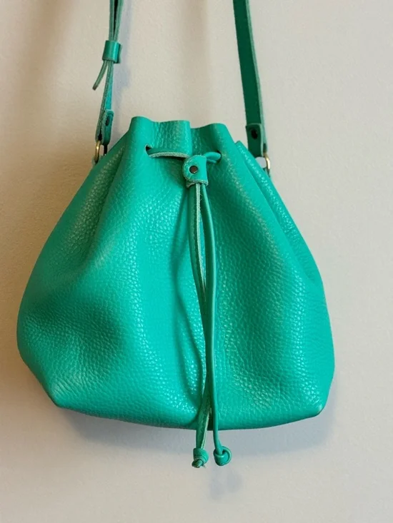 Portland Leather bucket back west palm Tiffany blue color used unicorn 🦄 - Picture 5 of 13